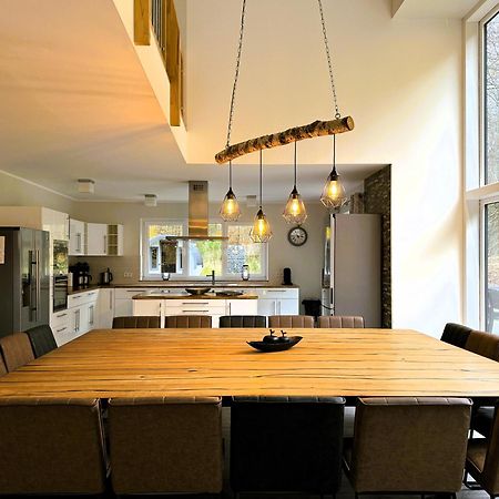 Villa Thormarcon Am Plauer See Fuer 18 Gaeste, Sauna, Pool Lenz 外观 照片